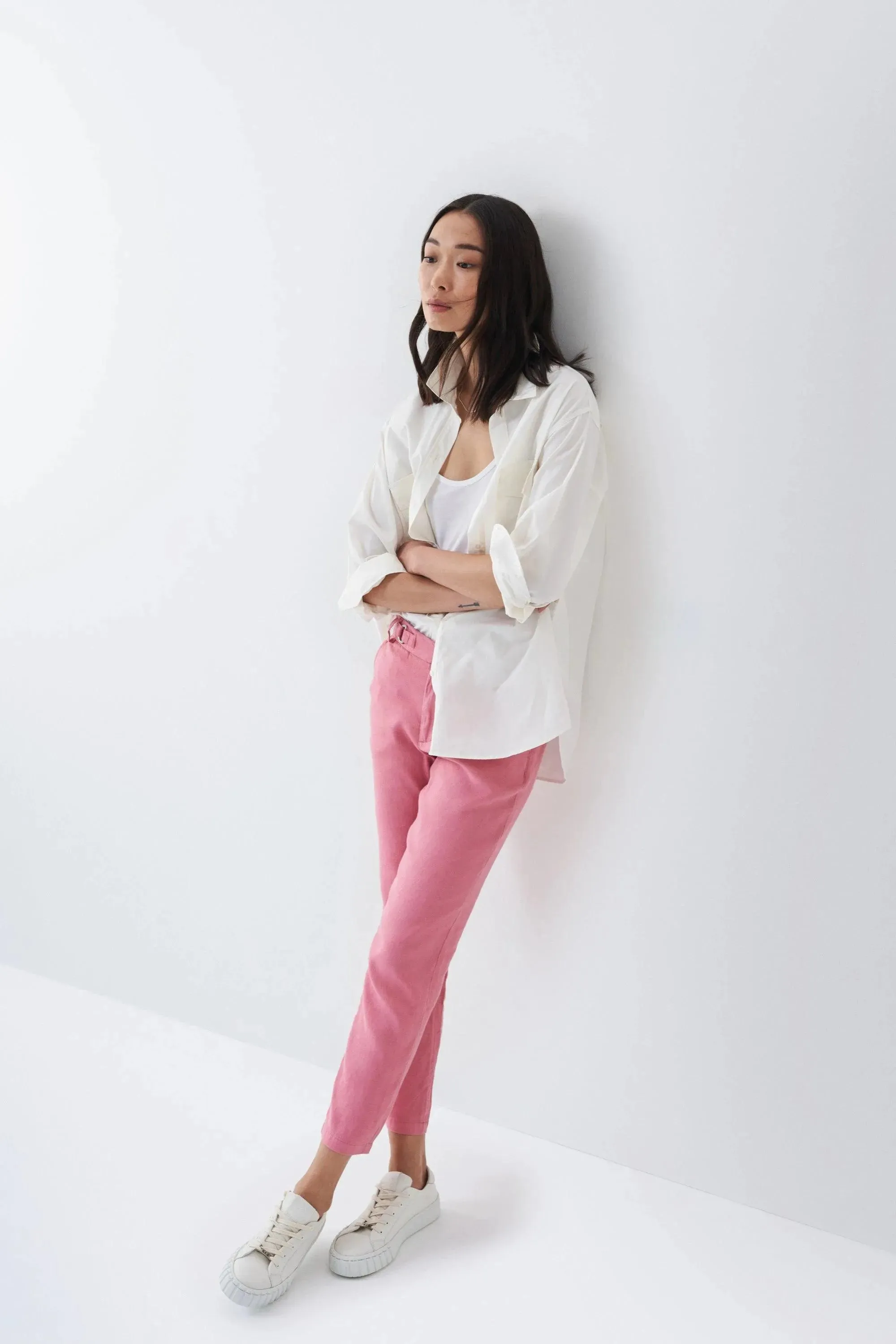 Pantalón Chino Cropped Slim de color rosa
