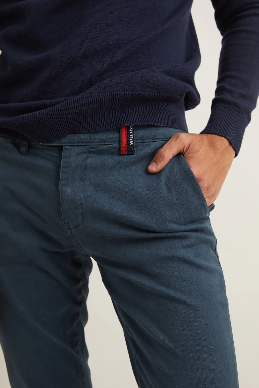 Pantalón Chino Slim Petróleo
