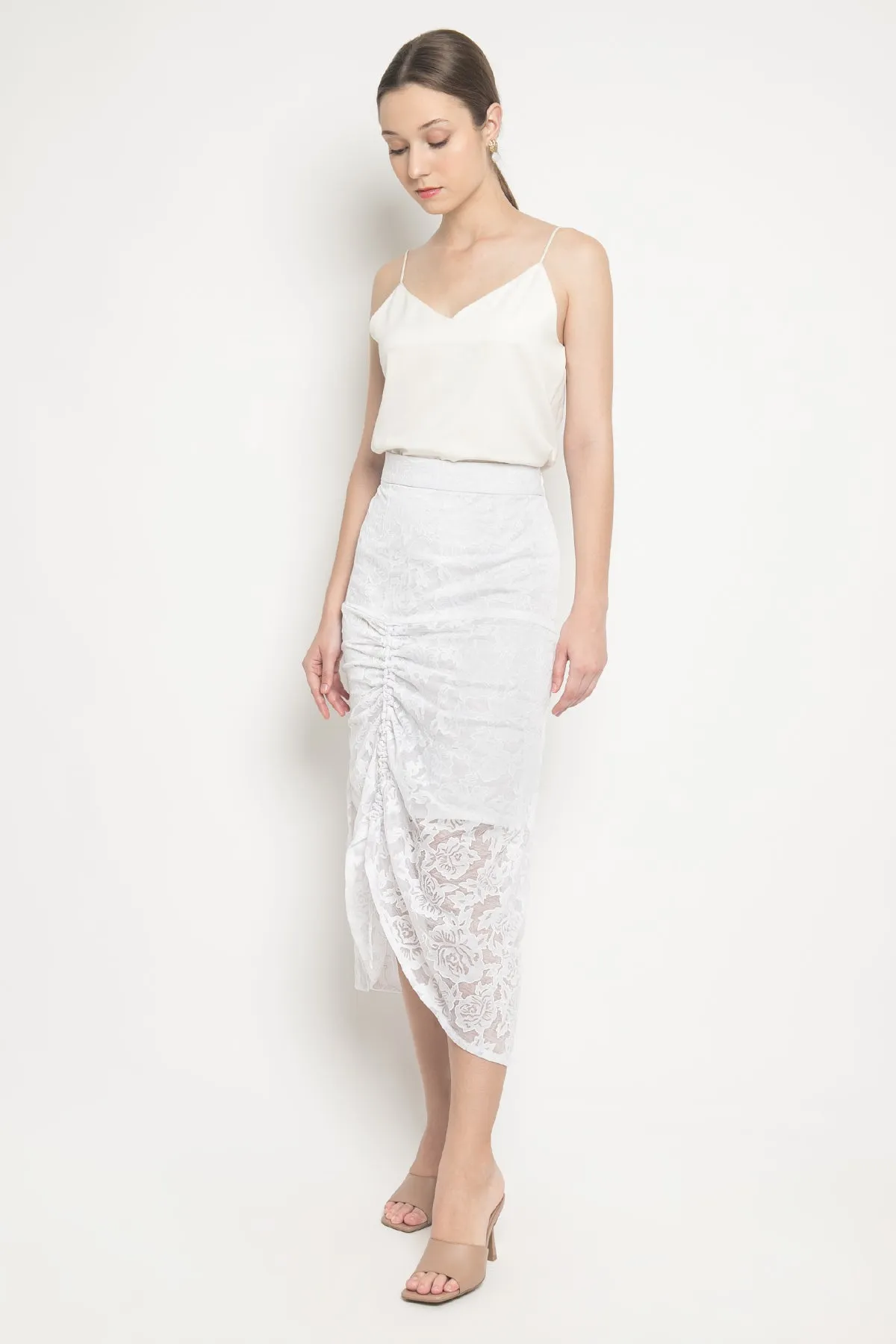 Petal Skirt in White