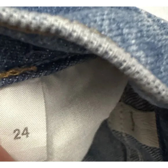 Reformation Jeans Womans High Rise Cropped In Shasta Destroyed Size 24