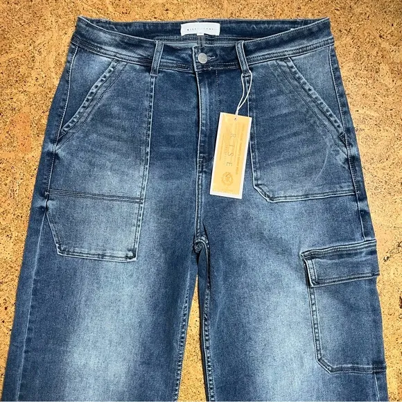 Risen Wm’s Wide Leg Cargo Jeans NWT Sz 1XL(16-18)