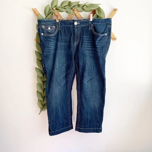 Seven 7 Dark Cropped Jeans