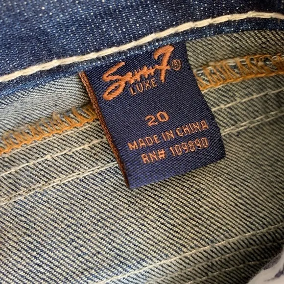 Seven 7 Dark Cropped Jeans
