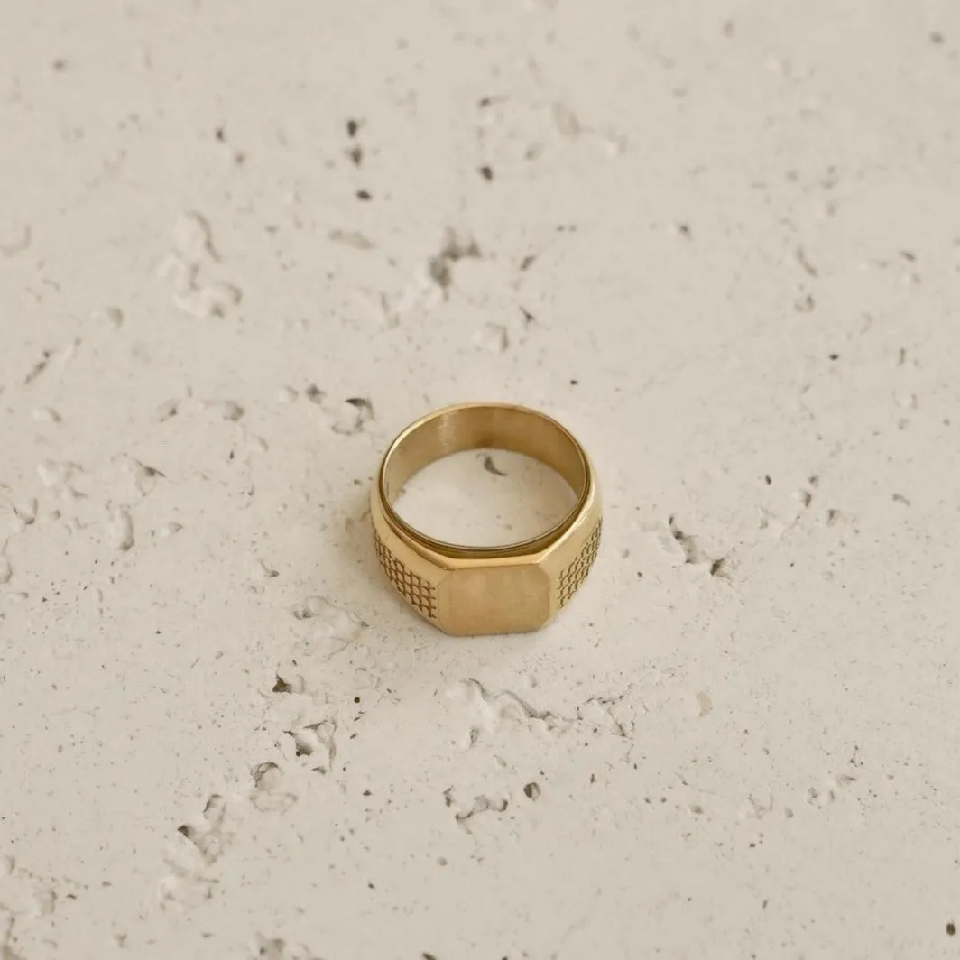 Signet Textured Ring (Gold)