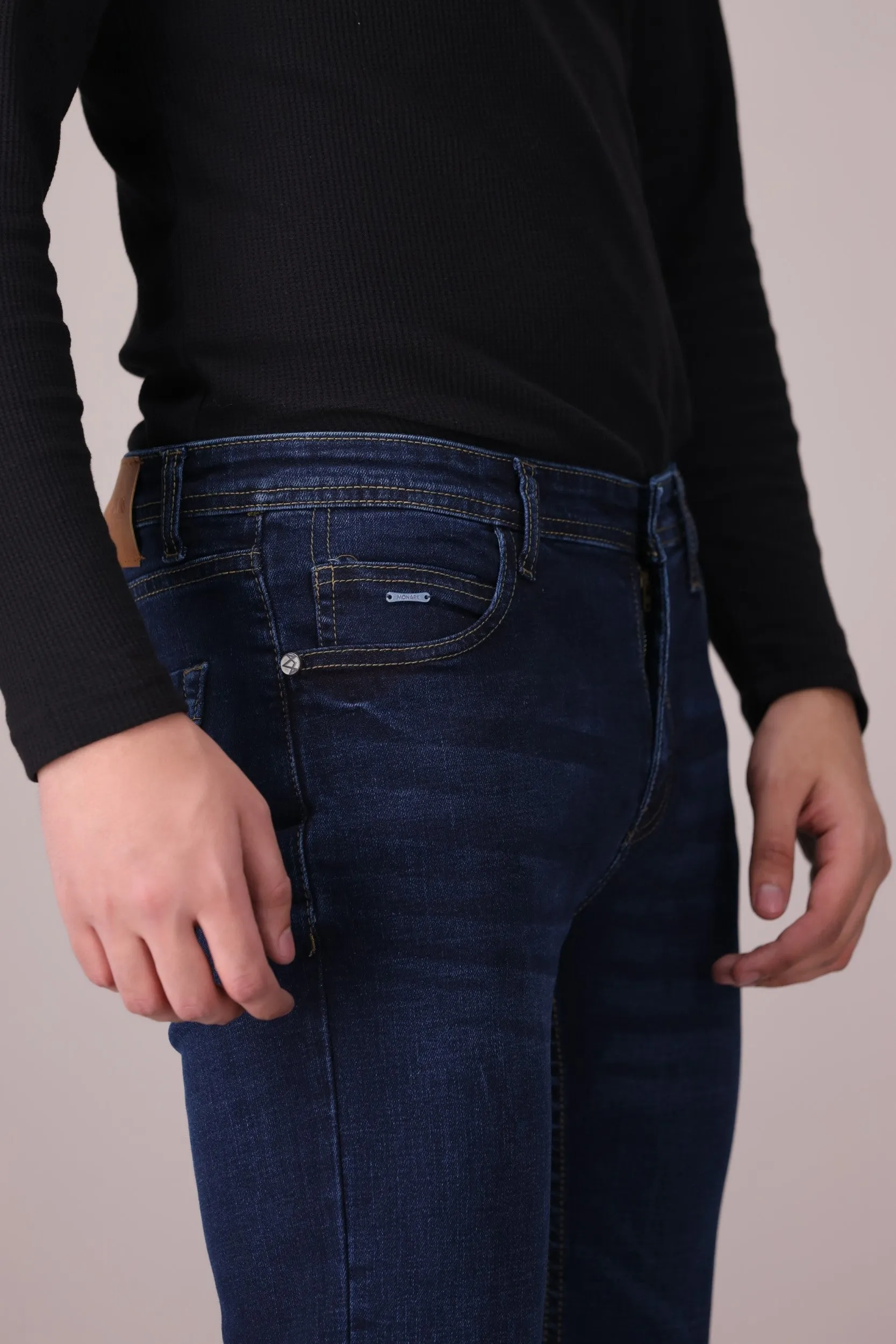 SLIM-STRAIGHT STRETCH JEANS