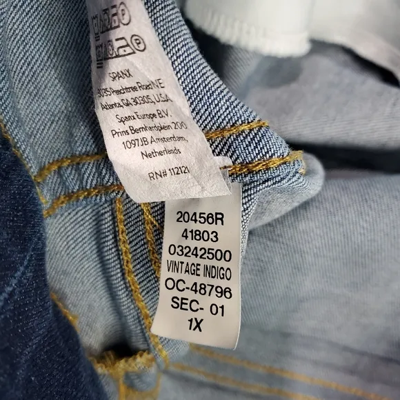 Spanx Jeans Women’s Plus Size 1X Flare Leg Pull on denim 20456R Vintage Indigo