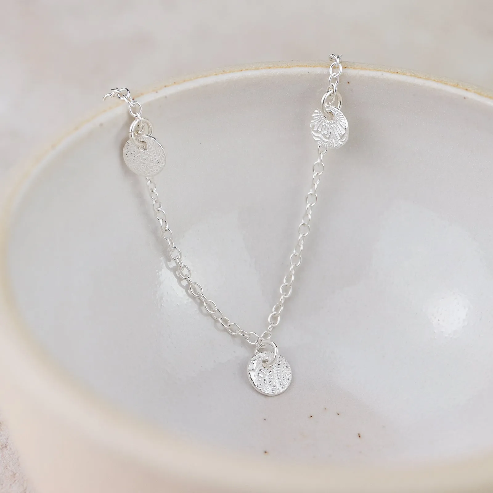 Sterling Silver Short Circle Charm Necklace