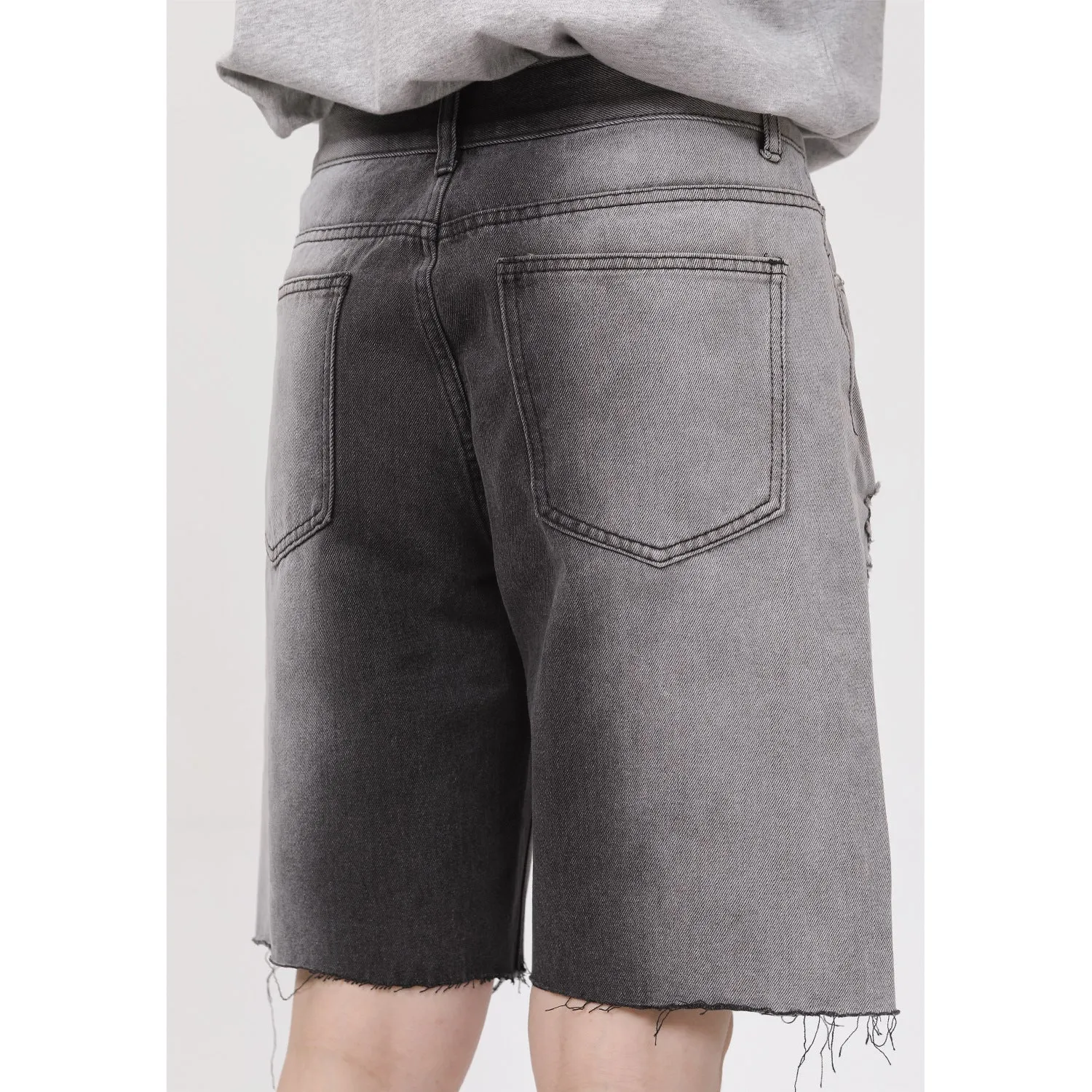 Straight cut cropped shorts