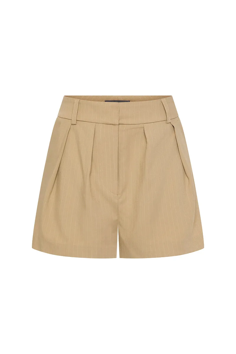 TAILORED PLEAT HIP SHORTS - SAND/WHITE PIN STRIPE