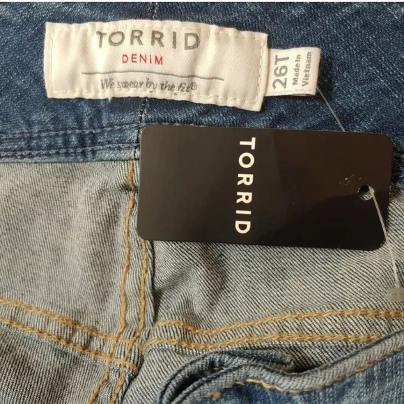 Torrid Wide Flare Leg Jeans Woman Plus 26W Tall Blue Stretch Denim Raw Hem Nwt