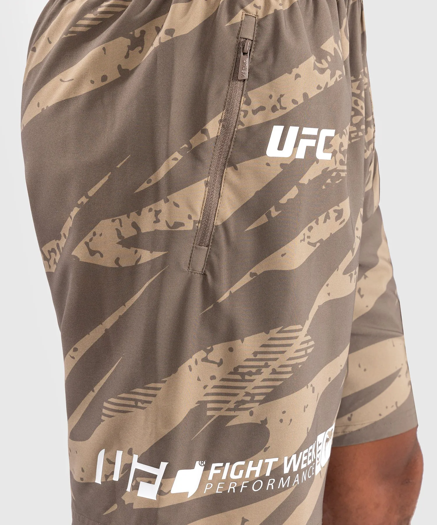 UFC Adrenaline By Venum Fight Week Performance Shorts Voor Mannen - Desert Camo