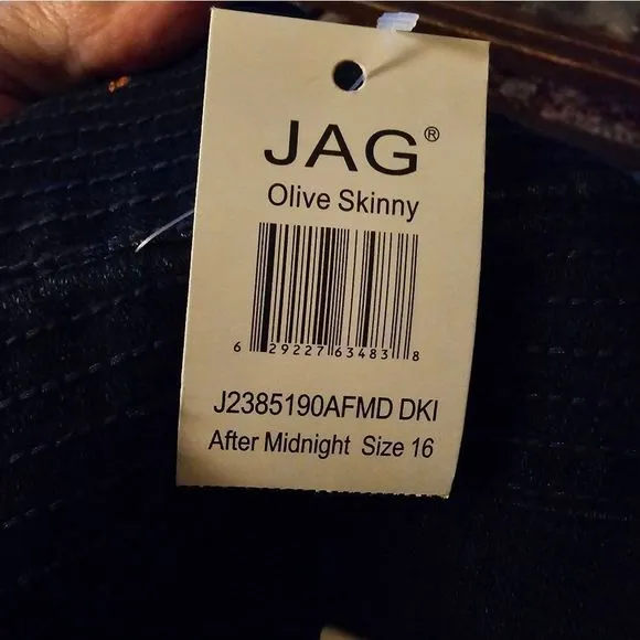 VINTAGE JAG JEANS W/ TAGS STILL ATTACHED