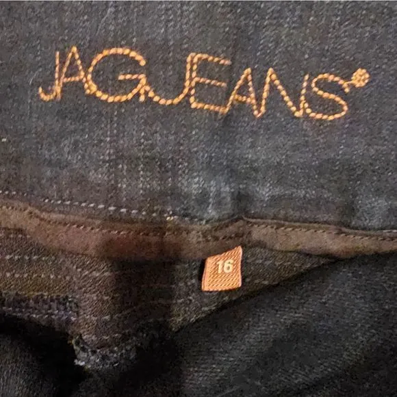 VINTAGE JAG JEANS W/ TAGS STILL ATTACHED