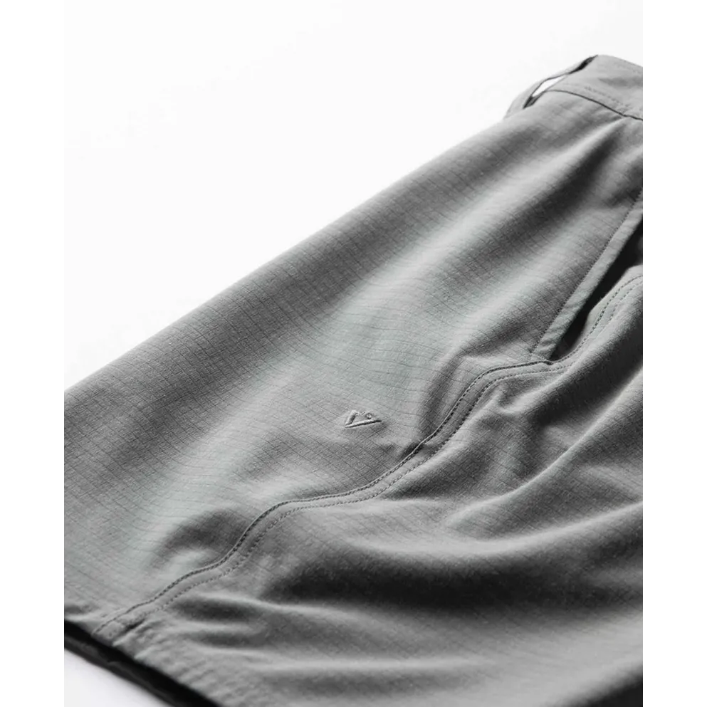 Vissla Canyons 25 Hybrid Walkshort || Moss