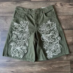 We The Free Women's Cruisin Soutache Wide Long Shorts Green Size 30 NEW