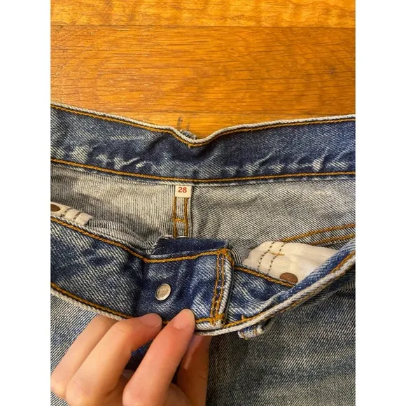 Women’s denim Levi’s shorts size 28